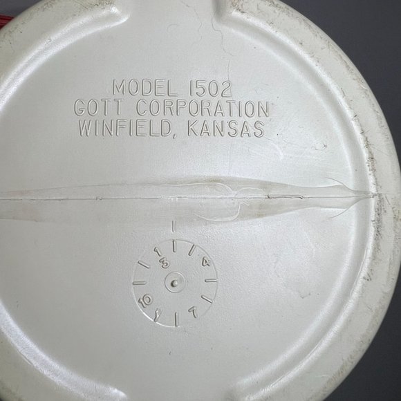 PIZZA HUT Red and White Gott Cooler (VIntage 1980's) - Picture 9 of 9